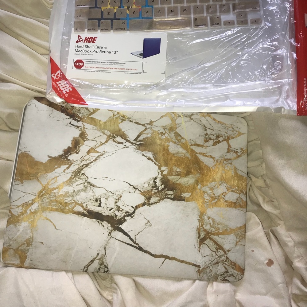 MacBook Pro 13” marble print case